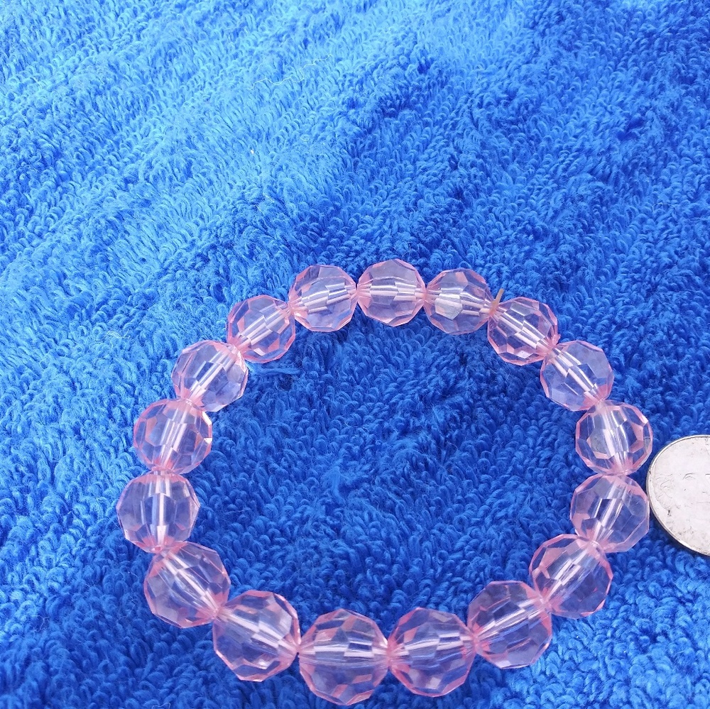 Pretty pink bead bracelet